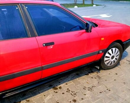 Красный Ауди 80, объемом двигателя 1.8 л и пробегом 320 тыс. км за 1500 $, фото 4 на Automoto.ua
