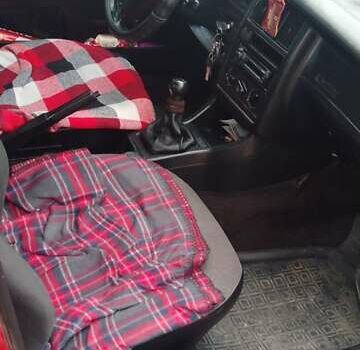 Ауді 80 1990 у Хмельницькому на Automoto.ua Червоний Ауді 80, об'ємом двигуна 1.8 л та пробігом 333 тис. км за 1000 $, фото 2 на Automoto.ua