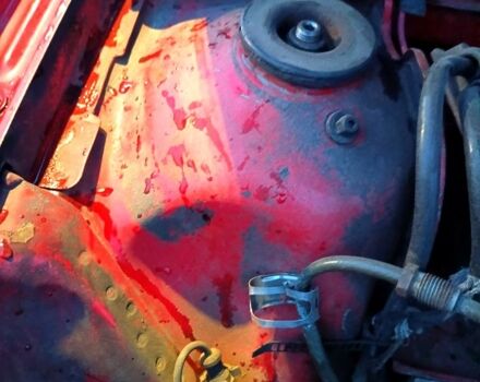 Красный Ауди 80, объемом двигателя 1.8 л и пробегом 320 тыс. км за 1500 $, фото 12 на Automoto.ua