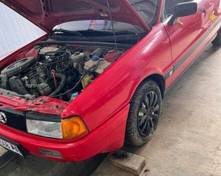 Красный Ауди 80, объемом двигателя 1.8 л и пробегом 360 тыс. км за 1600 $, фото 1 на Automoto.ua