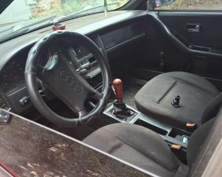 Красный Ауди 80, объемом двигателя 0 л и пробегом 300 тыс. км за 1500 $, фото 1 на Automoto.ua