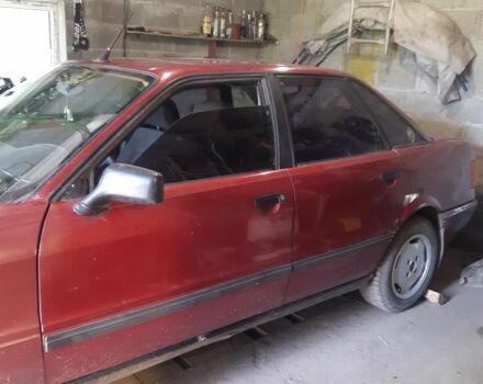Красный Ауди 80, объемом двигателя 2 л и пробегом 300 тыс. км за 550 $, фото 2 на Automoto.ua