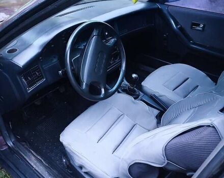 Красный Ауди 80, объемом двигателя 2 л и пробегом 322 тыс. км за 1150 $, фото 5 на Automoto.ua