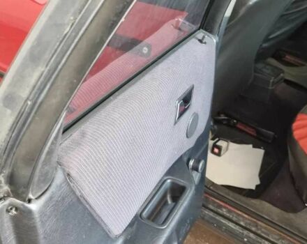 Красный Ауди 80, объемом двигателя 0 л и пробегом 310 тыс. км за 3600 $, фото 4 на Automoto.ua