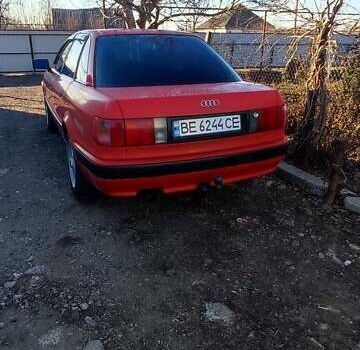 Красный Ауди 80, объемом двигателя 2 л и пробегом 375 тыс. км за 2300 $, фото 3 на Automoto.ua