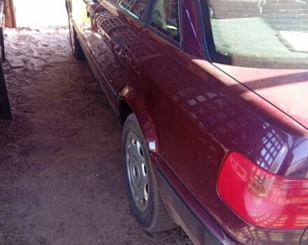 Красный Ауди 80, объемом двигателя 2 л и пробегом 250 тыс. км за 1800 $, фото 1 на Automoto.ua