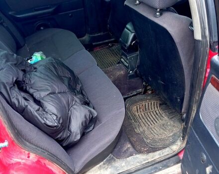 Красный Ауди 80, объемом двигателя 2 л и пробегом 50 тыс. км за 1100 $, фото 2 на Automoto.ua