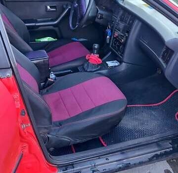 Красный Ауди 80, объемом двигателя 1.98 л и пробегом 150 тыс. км за 2300 $, фото 1 на Automoto.ua