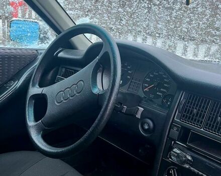 Красный Ауди 80, объемом двигателя 18 л и пробегом 300 тыс. км за 1100 $, фото 4 на Automoto.ua