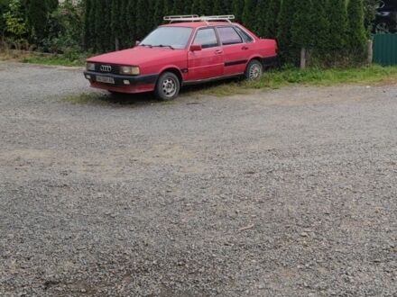 Красный Ауди 80, объемом двигателя 1.8 л и пробегом 300 тыс. км за 1000 $, фото 1 на Automoto.ua