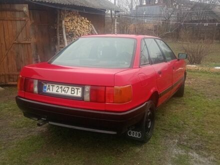 Красный Ауди 80, объемом двигателя 1.8 л и пробегом 300 тыс. км за 1500 $, фото 1 на Automoto.ua