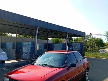 Красный Ауди 80, объемом двигателя 1.6 л и пробегом 50 тыс. км за 1300 $, фото 1 на Automoto.ua