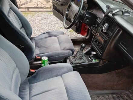 Ауди 80 1989 в Самборе на Automoto.ua Красный Ауди 80, объемом двигателя 1.8 л и пробегом 200 тыс. км за 1050 $, фото 1 на Automoto.ua