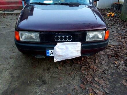 Червоний Ауді 80, об'ємом двигуна 1.6 л та пробігом 0 тис. км за 1300 $, фото 1 на Automoto.ua