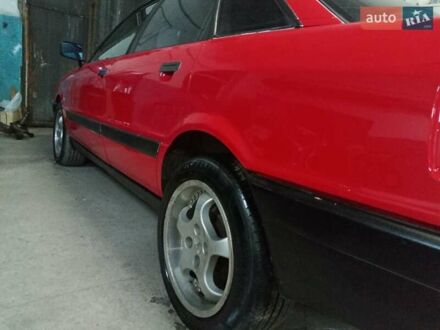 Ауді 80 1989 у Чернігові на Automoto.ua Червоний Ауді 80, об'ємом двигуна 1.8 л та пробігом 250 тис. км за 2800 $, фото 1 на Automoto.ua