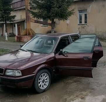 Красный Ауди 80, объемом двигателя 1.78 л и пробегом 440 тыс. км за 2450 $, фото 1 на Automoto.ua