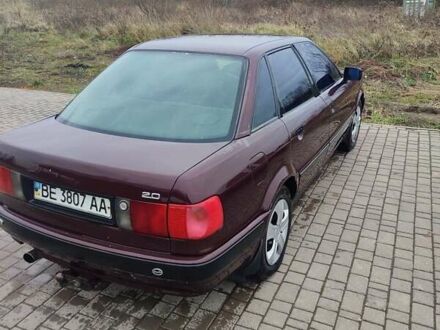 Красный Ауди 80, объемом двигателя 2 л и пробегом 322 тыс. км за 1150 $, фото 1 на Automoto.ua