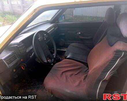 Ауди 80 1981 в Бару на Automoto.ua Ауди 80, объемом двигателя 1.6 л и пробегом 200 тыс. км за 300 $, фото 3 на Automoto.ua
