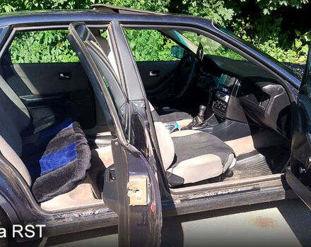 Ауди 80, объемом двигателя 1.8 л и пробегом 300 тыс. км за 2100 $, фото 7 на Automoto.ua