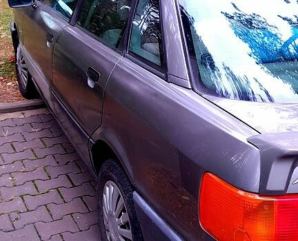 Ауді 80, об'ємом двигуна 1.8 л та пробігом 0 тис. км за 1500 $, фото 10 на Automoto.ua