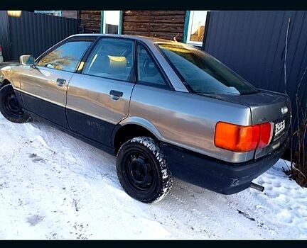 Ауди 80, объемом двигателя 18 л и пробегом 290 тыс. км за 700 $, фото 1 на Automoto.ua