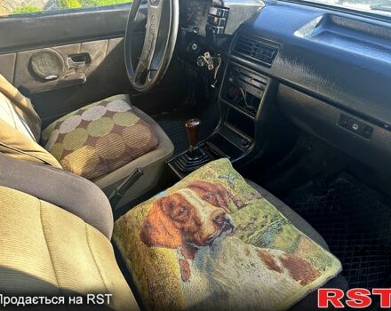Серый Ауди 80, объемом двигателя 1.8 л и пробегом 230 тыс. км за 599 $, фото 4 на Automoto.ua
