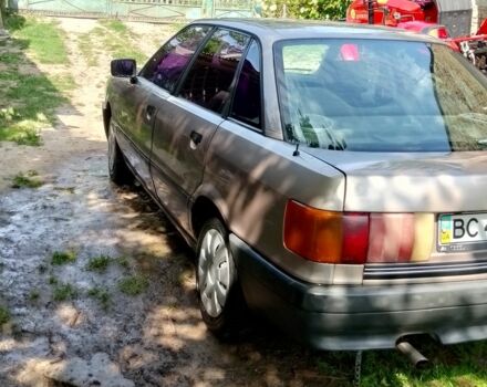 Серый Ауди 80, объемом двигателя 2 л и пробегом 200 тыс. км за 1432 $, фото 4 на Automoto.ua