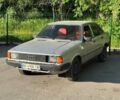 Серый Ауди 80, объемом двигателя 1.6 л и пробегом 250 тыс. км за 550 $, фото 1 на Automoto.ua