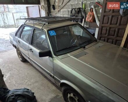 Серый Ауди 80, объемом двигателя 1.59 л и пробегом 150 тыс. км за 800 $, фото 1 на Automoto.ua