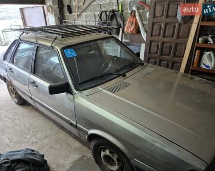 Серый Ауди 80, объемом двигателя 1.59 л и пробегом 150 тыс. км за 800 $, фото 3 на Automoto.ua