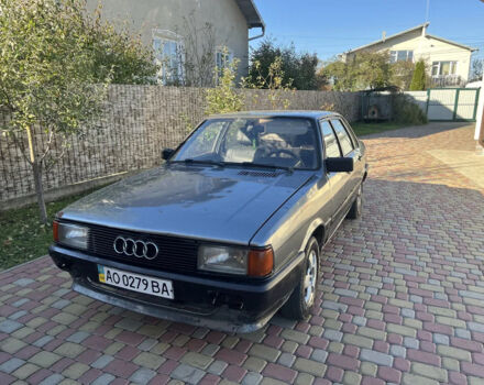 Серый Ауди 80, объемом двигателя 1.6 л и пробегом 350 тыс. км за 1000 $, фото 3 на Automoto.ua