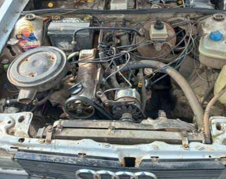 Сірий Ауді 80, об'ємом двигуна 1.8 л та пробігом 12 тис. км за 431 $, фото 6 на Automoto.ua