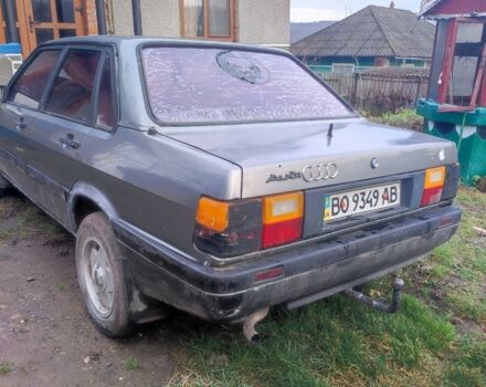 Серый Ауди 80, объемом двигателя 1.8 л и пробегом 300 тыс. км за 600 $, фото 2 на Automoto.ua