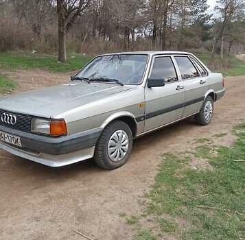 Сірий Ауді 80, об'ємом двигуна 1.3 л та пробігом 270 тис. км за 754 $, фото 3 на Automoto.ua