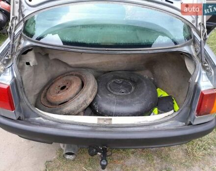 Сірий Ауді 80, об'ємом двигуна 1.8 л та пробігом 391 тис. км за 1950 $, фото 15 на Automoto.ua