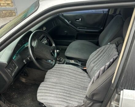 Серый Ауди 80, объемом двигателя 1.8 л и пробегом 280 тыс. км за 2000 $, фото 4 на Automoto.ua