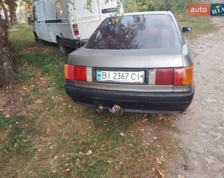 Серый Ауди 80, объемом двигателя 1.8 л и пробегом 200 тыс. км за 1600 $, фото 5 на Automoto.ua