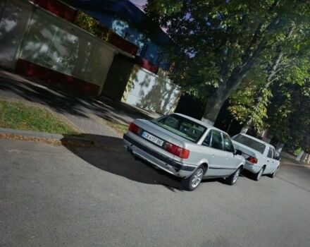 Серый Ауди 80, объемом двигателя 1.8 л и пробегом 300 тыс. км за 2200 $, фото 5 на Automoto.ua