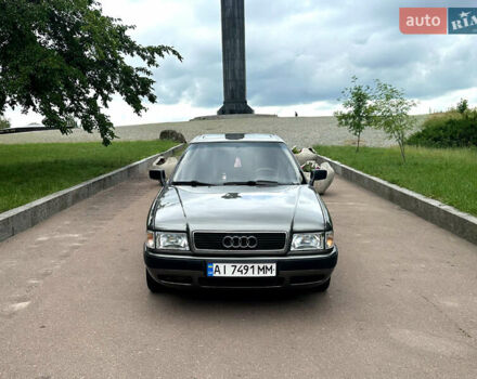 Серый Ауди 80, объемом двигателя 1.8 л и пробегом 200 тыс. км за 3200 $, фото 2 на Automoto.ua