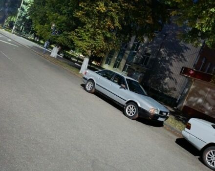 Серый Ауди 80, объемом двигателя 1.8 л и пробегом 300 тыс. км за 2200 $, фото 3 на Automoto.ua