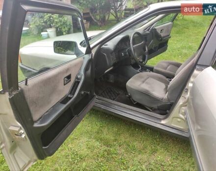 Серый Ауди 80, объемом двигателя 1.8 л и пробегом 309 тыс. км за 2000 $, фото 7 на Automoto.ua