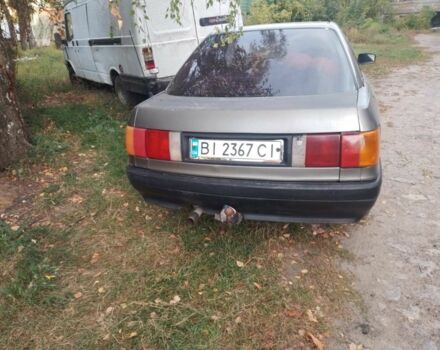 Серый Ауди 80, объемом двигателя 1.8 л и пробегом 200 тыс. км за 1600 $, фото 6 на Automoto.ua