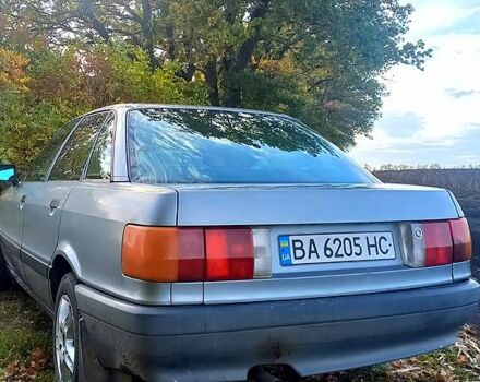 Ауди 80 1987 в Компанеевке на Automoto.ua Серый Ауди 80, объемом двигателя 1.8 л и пробегом 380 тыс. км за 1950 $, фото 3 на Automoto.ua