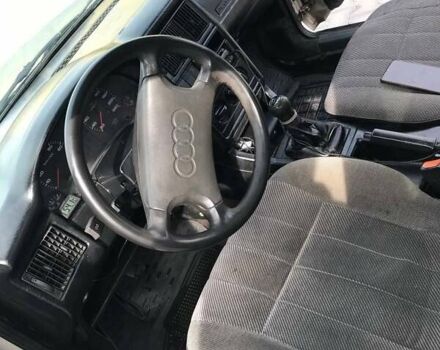 Серый Ауди 80, объемом двигателя 1.8 л и пробегом 348 тыс. км за 1600 $, фото 9 на Automoto.ua