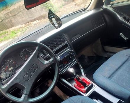 Серый Ауди 80, объемом двигателя 1.8 л и пробегом 350 тыс. км за 1500 $, фото 4 на Automoto.ua