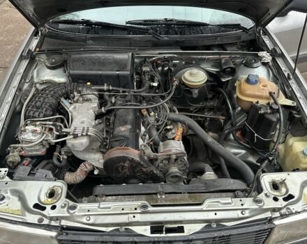 Серый Ауди 80, объемом двигателя 1.8 л и пробегом 280 тыс. км за 2000 $, фото 5 на Automoto.ua