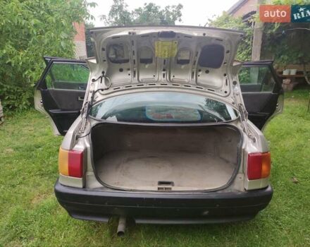 Серый Ауди 80, объемом двигателя 1.8 л и пробегом 309 тыс. км за 2000 $, фото 10 на Automoto.ua