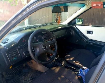 Серый Ауди 80, объемом двигателя 1.6 л и пробегом 300 тыс. км за 1100 $, фото 4 на Automoto.ua