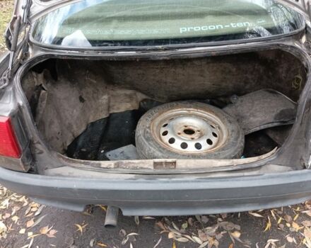 Серый Ауди 80, объемом двигателя 1.8 л и пробегом 99 тыс. км за 476 $, фото 16 на Automoto.ua