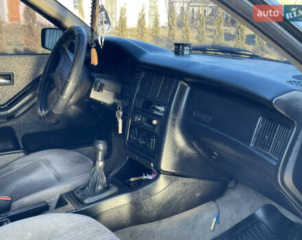 Серый Ауди 80, объемом двигателя 1.8 л и пробегом 285 тыс. км за 1390 $, фото 17 на Automoto.ua